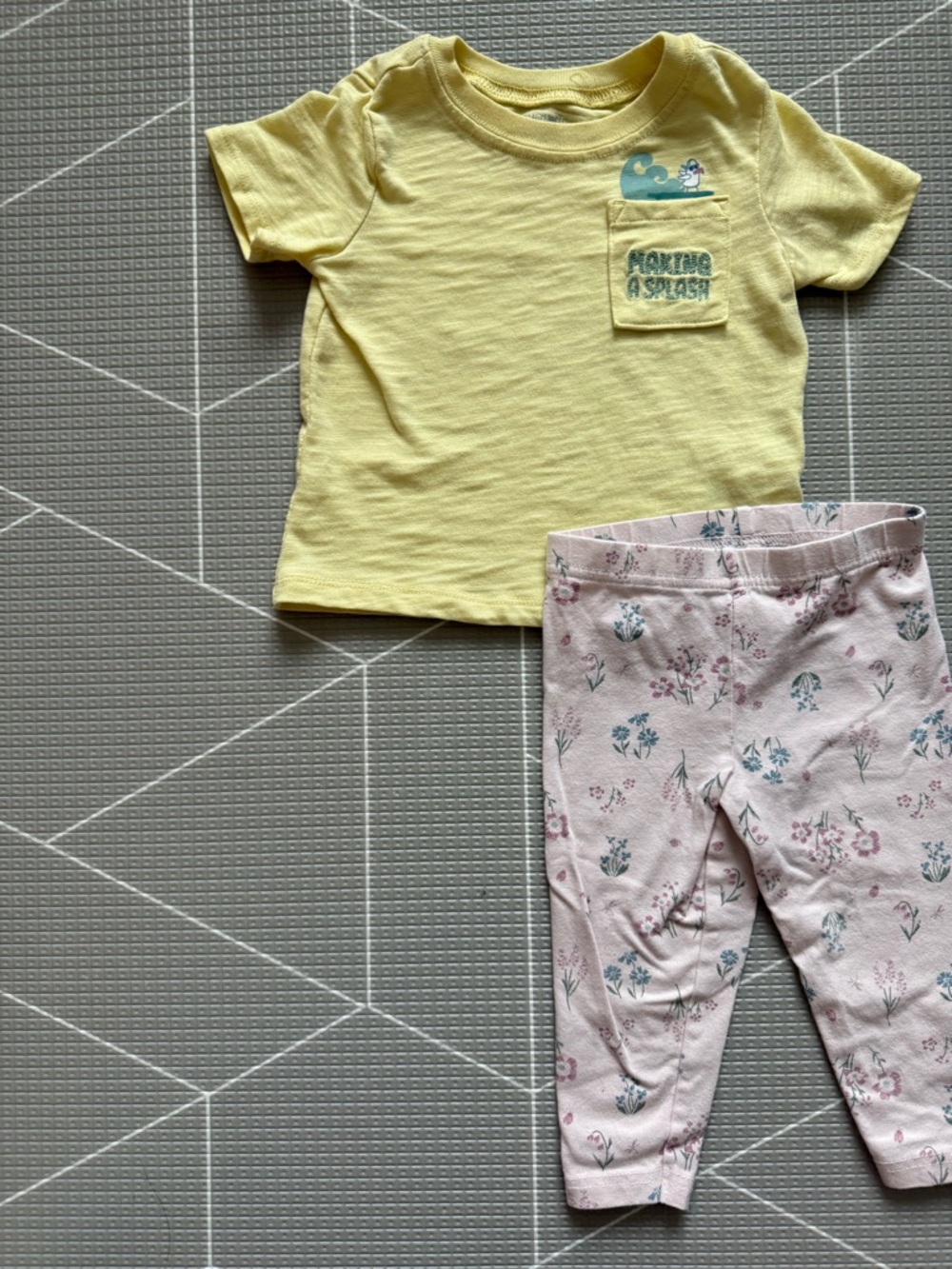 Garanimals|Baby girl summer set,Yellow SPLASH wave Tee & cute Floral Leggings•••